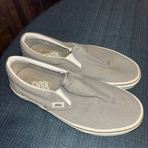 Vans unisex  Gray Slip-On Shoes.                  M- 6.5   W-8